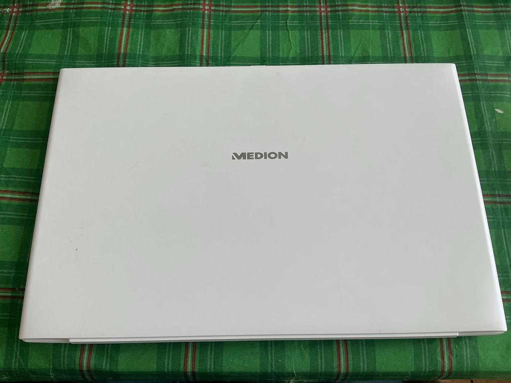 Medion Akoya laptop, Computers en Software, Windows Laptops, Gebruikt, 2 tot 3 Ghz, Ophalen of Verzenden, SSD