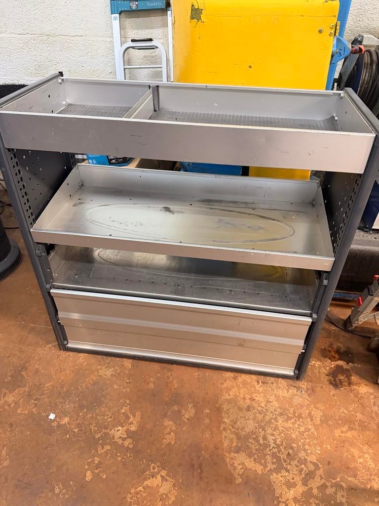 Bott bedrijfswagen inrichting, Ophalen