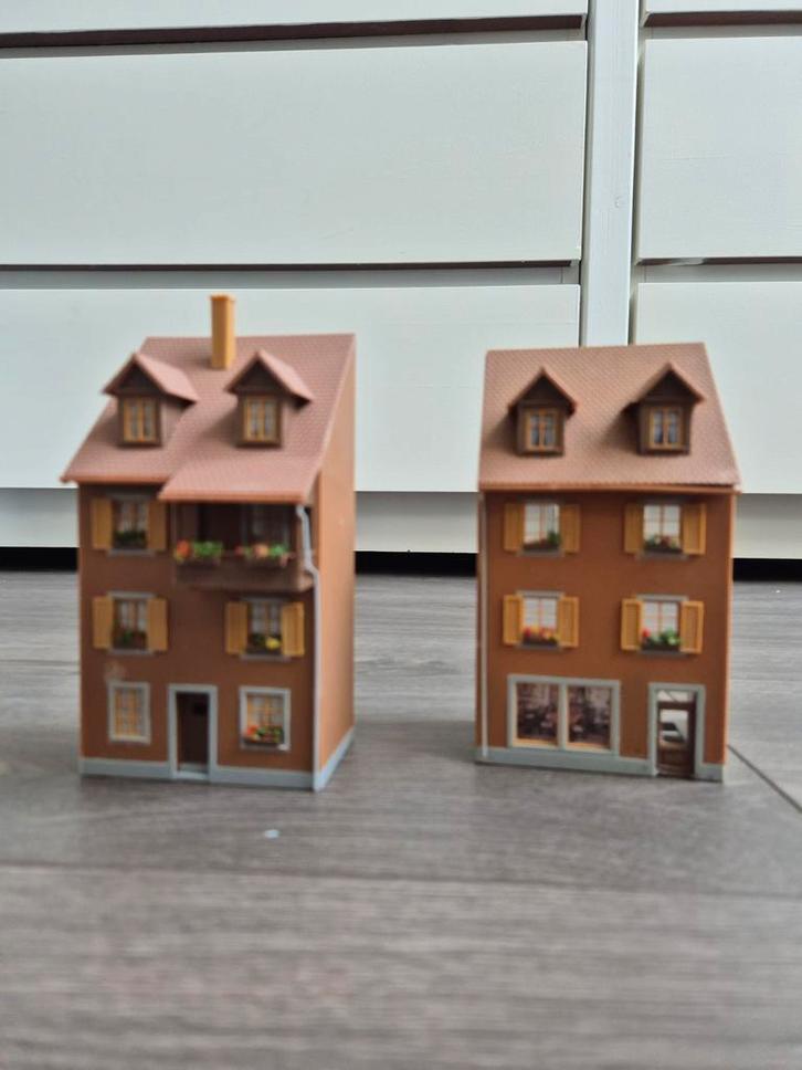 Faller H0 Reliëfhuizen (130432), Hobby en Vrije tijd, Modeltreinen | H0, Brug, Tunnel of Gebouw, Gelijkstroom of Wisselstroom