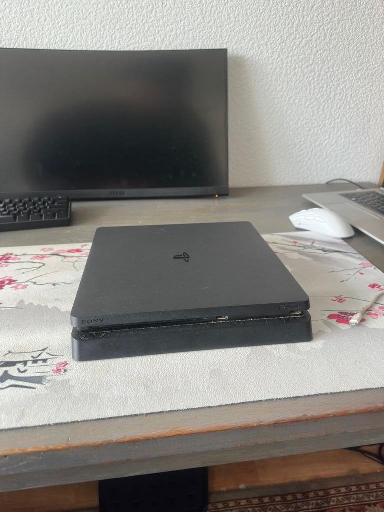 Sony PlayStation 4 Slim Console, Ophalen of Verzenden, Gebruikt, Zonder controller, Slim