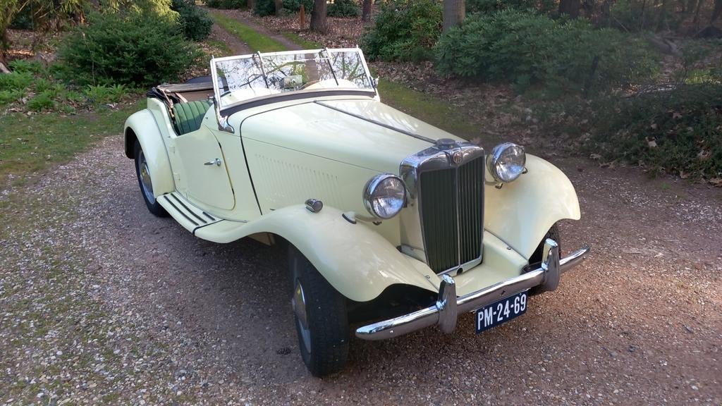 MG 1951 Geel, Auto's, MG, Bedrijf, Benzine, Cabriolet, Handgeschakeld, Geïmporteerd, Geel, Overige kleuren, Leder, Achterwielaandrijving
