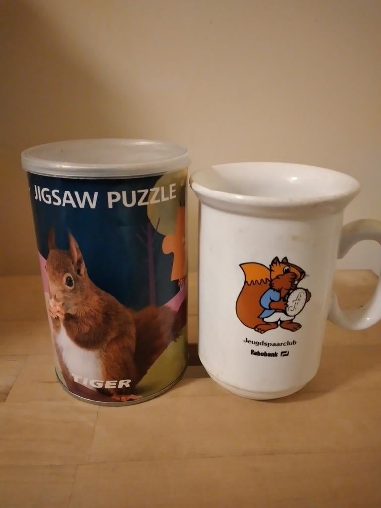 Eekhoorn Puzzel (40 stukjes) en Rabobank Mok, Ophalen of Verzenden, 10 tot 50 stukjes, Gebruikt, 4 tot 6 jaar