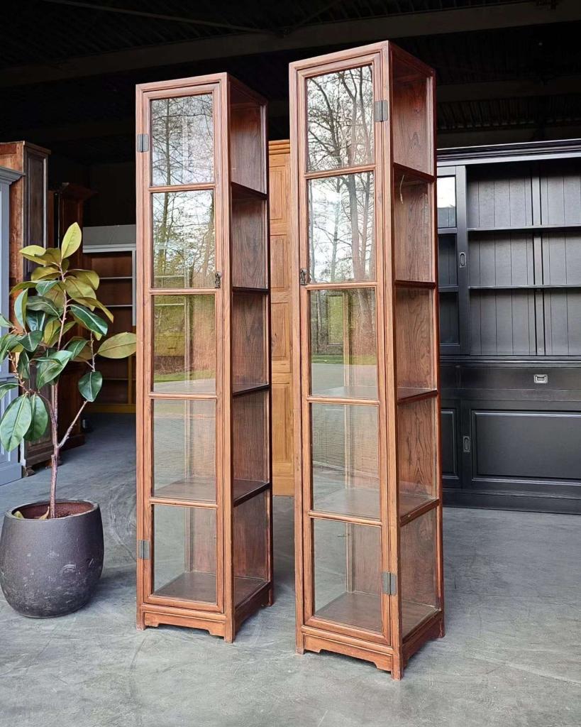Prachtige unieke oosterse vitrinekasten | Museumkasten #7873, Ophalen of Verzenden