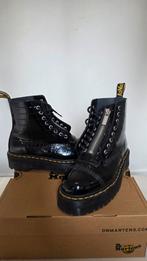 Dr. Martens Sinclair Black Croc - Nieuw in doos, maat 40, Kleding | Dames, Schoenen, Zwart, Lage of Enkellaarzen, Nieuw, Ophalen of Verzenden