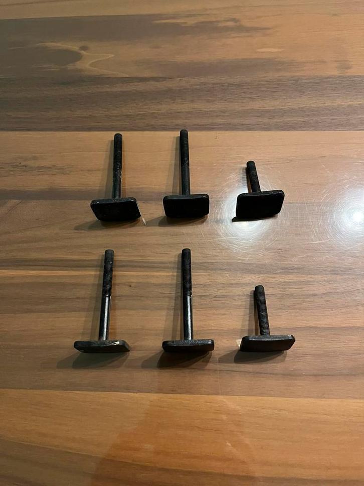 Thule T-track adapter 889-1, Auto diversen, Dakdragers, Gebruikt, Ophalen of Verzenden