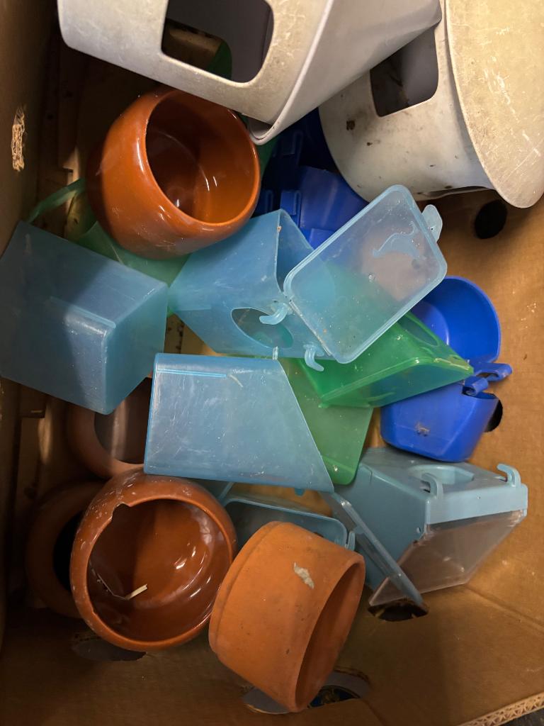 Duiven eet en drinkbakjes, Meerdere dieren, Overige soorten