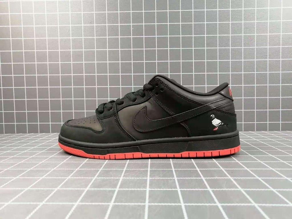 Nike SB Dunk Low | Black Pigeon, Nike SB, Zwart, Nieuw, Ophalen of Verzenden