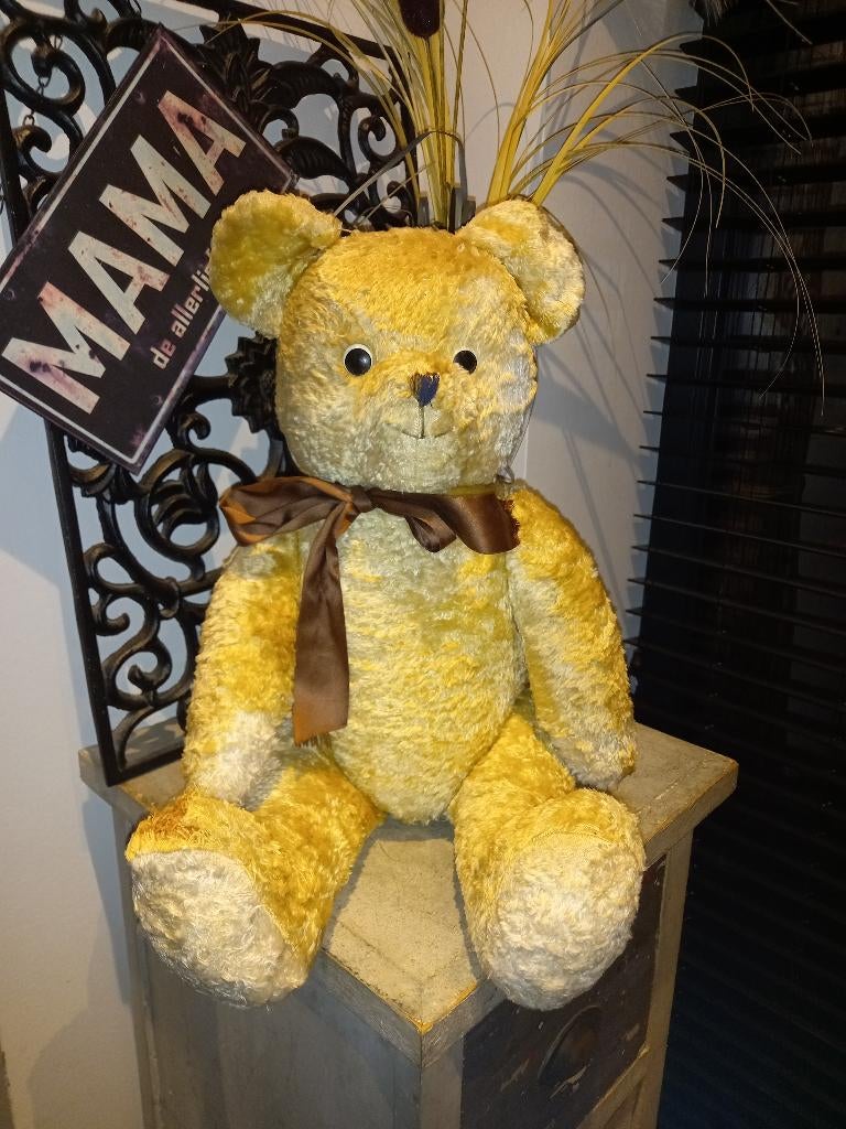 Oude teddybeer, Verzamelen, Beren en Cherished Teddies, Ophalen, Gebruikt, Stoffen beer, Overige merken