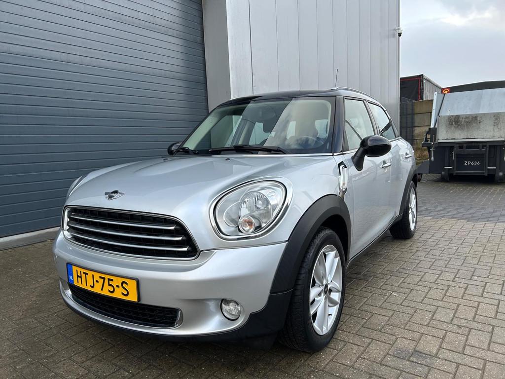 Mini Countryman 1.6i Cooper Salt AIRCO PDC DEALER O.H., Voorwielaandrijving, Euro 5, Gebruikt, Zwart