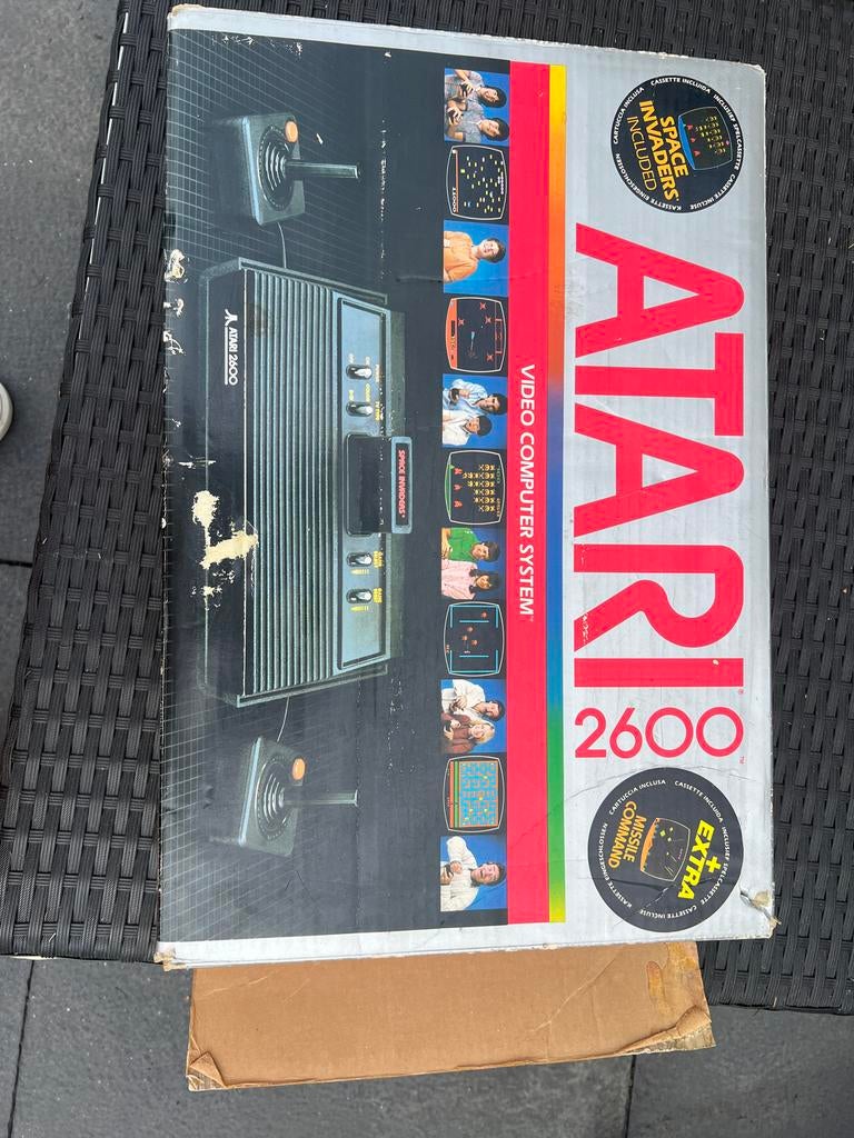 Atari 2600 met spellen maar zonder joysticks, Gebruikt, 1 speler, Vanaf 3 jaar, Atari 2600