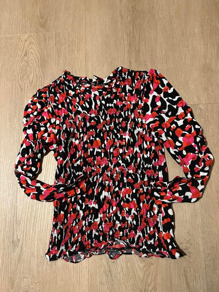 Longsleeve b.nosy maat 128 / 134 meisje zwart rood, Kinderen en Baby's, Kinderkleding | Maat 128, Ophalen of Verzenden, Zo goed als nieuw