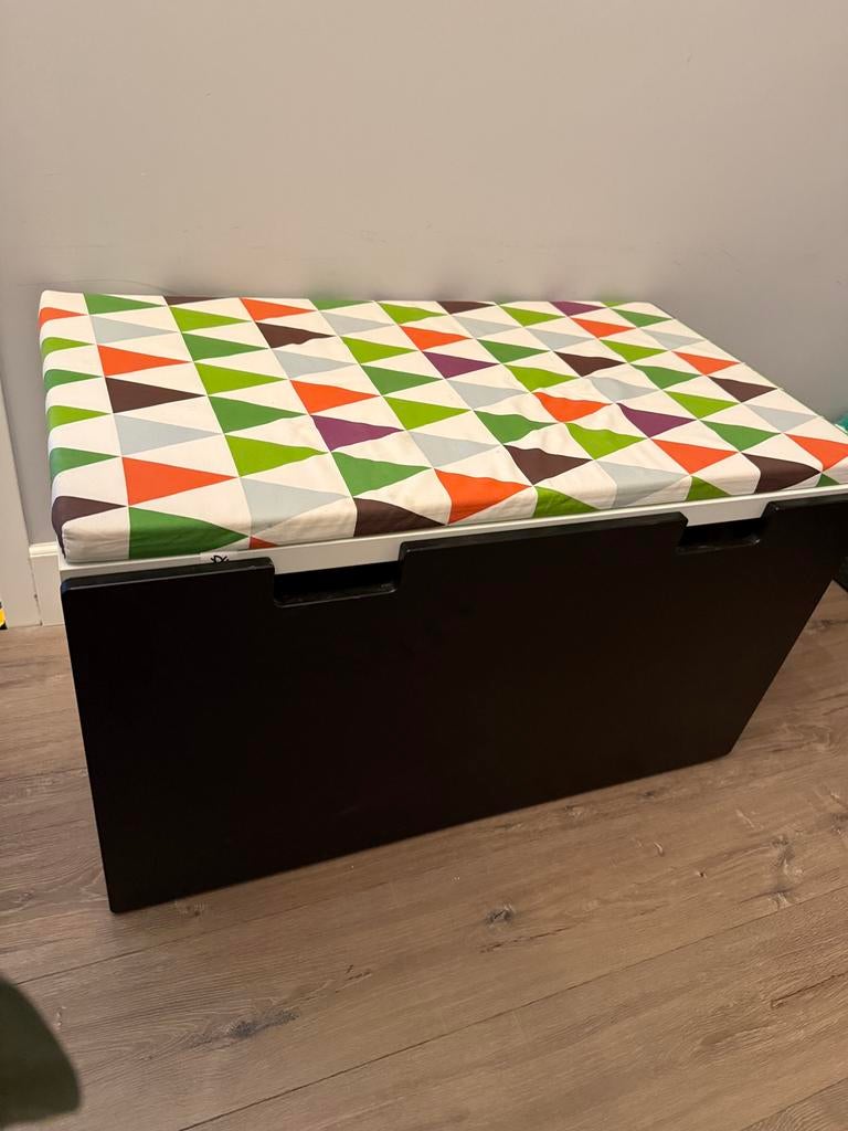 IKEA Speelgoedkist / Bankje met kussen – Zwart/Wit, Ophalen, Zo goed als nieuw, Overige typen