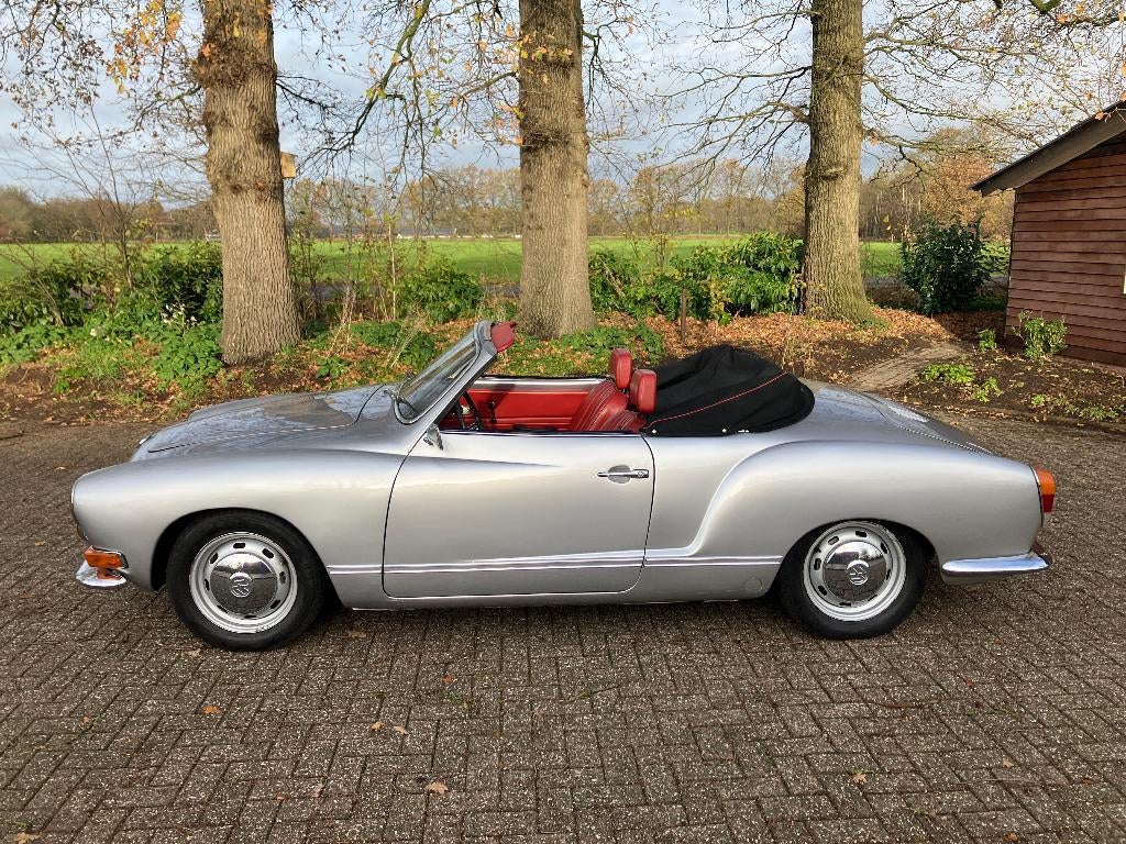 Volkswagen Karmann Ghia 1600 cabriolet 1971 prachtige auto, Auto's, Oldtimers, Achterwielaandrijving, Cabriolet, Bedrijf, Handgeschakeld