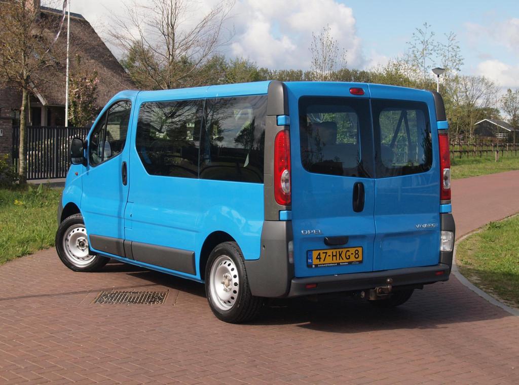 Opel Vivaro Combi 2.0i L1H1 Benzine | 9-persoons | Airco | T, Auto's, Voorwielaandrijving, 1998 cc, Stof, 2000 kg
