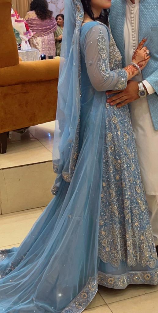 Babyblauw handgemakt Pakistanse jurk, Kleding | Dames, Trouwkleding en Trouwaccessoires, Ophalen of Verzenden, Zo goed als nieuw