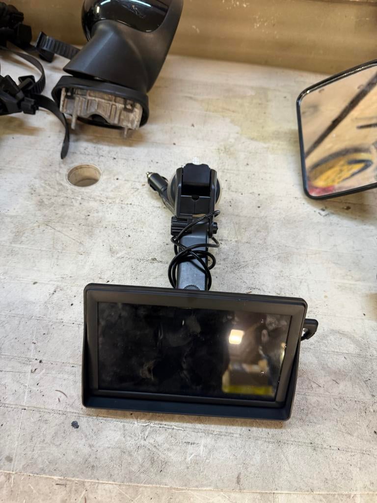 Achteruitrijcamera Monitor met Zuignapbevestiging, Auto diversen, Ophalen of Verzenden, Gebruikt