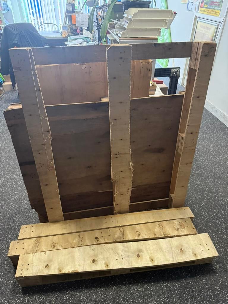 **Gratis** brandhout van pallets en verzendkist, Ophalen, Minder dan 25 mm, Eiken, Zo goed als nieuw