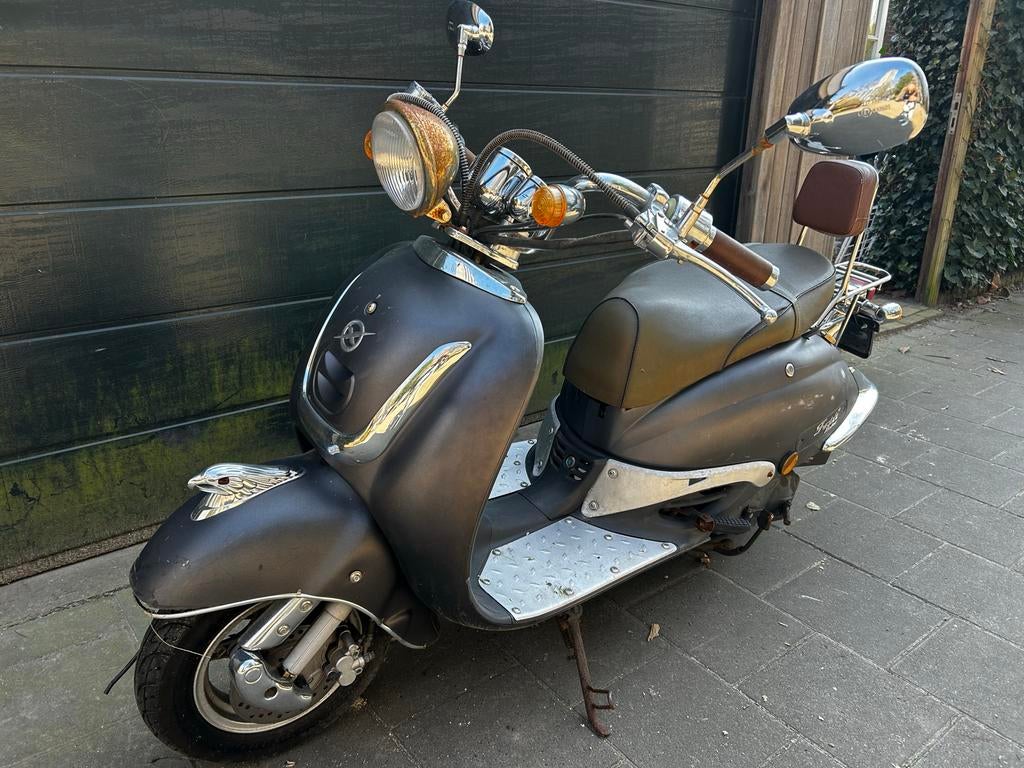Grande Fosty 50cc Scooter - Opknappertje, Ophalen of Verzenden, Gebruikt, Overige merken