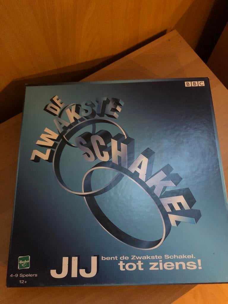 De Zwakste Schakel Bordspel - Hasbro BBC Editie, Hobby en Vrije tijd, Gezelschapsspellen | Bordspellen, Drie of vier spelers, Ophalen of Verzenden