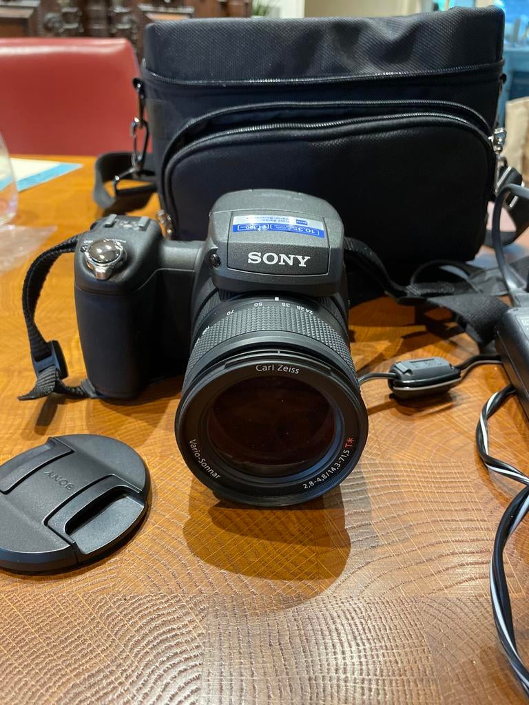 Sony Carl Zeiss Vario-Sonnar T* 10.3 Megapixel, Audio, Tv en Foto, Fotocamera's Digitaal, Ophalen, Gebruikt, Spiegelreflex, 4 t/m 7 keer