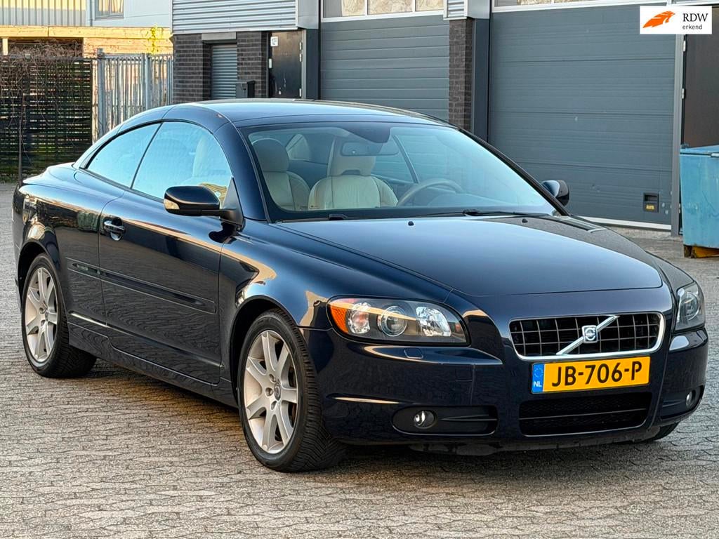 Volvo C70 Convertible 2.4 Kinetic DAK WERKT NIET, Auto's, Volvo, Voorwielaandrijving, C70, Gebruikt, Beige
