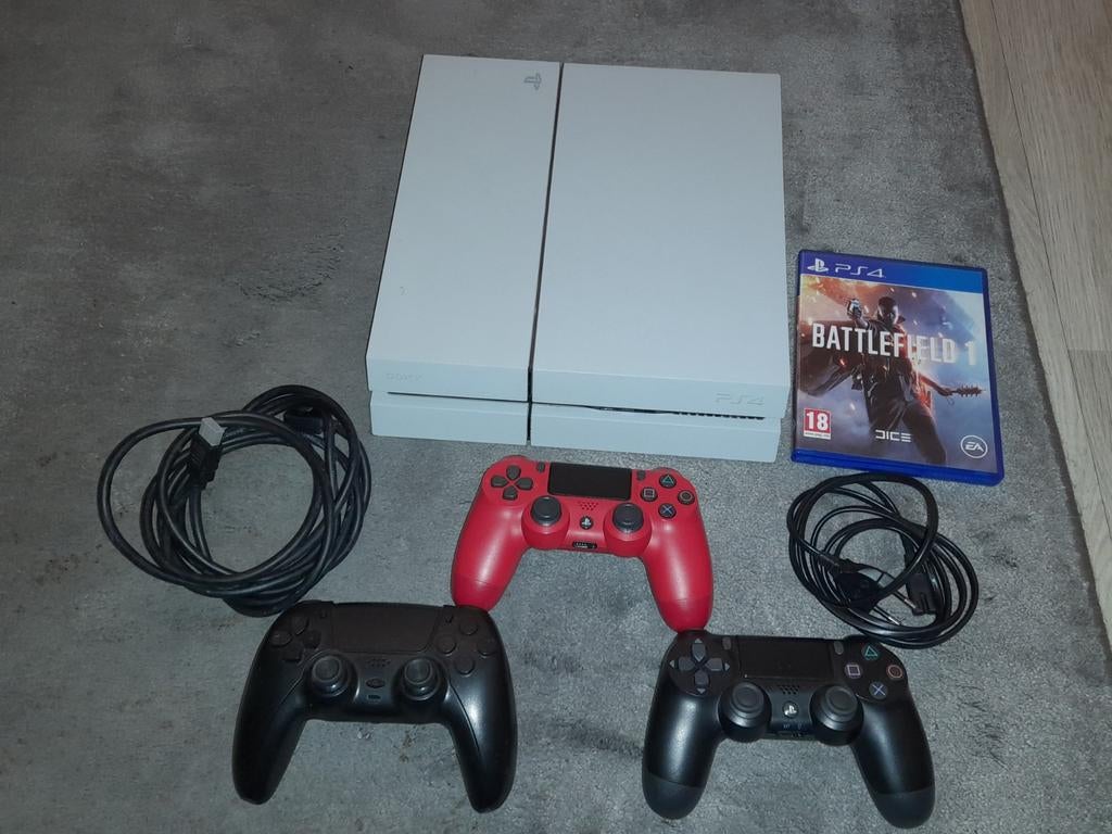 PlayStation 4 Slim 500GB met 2 controllers zonder games, Spelcomputers en Games, Spelcomputers | Sony PlayStation 4, Ophalen of Verzenden