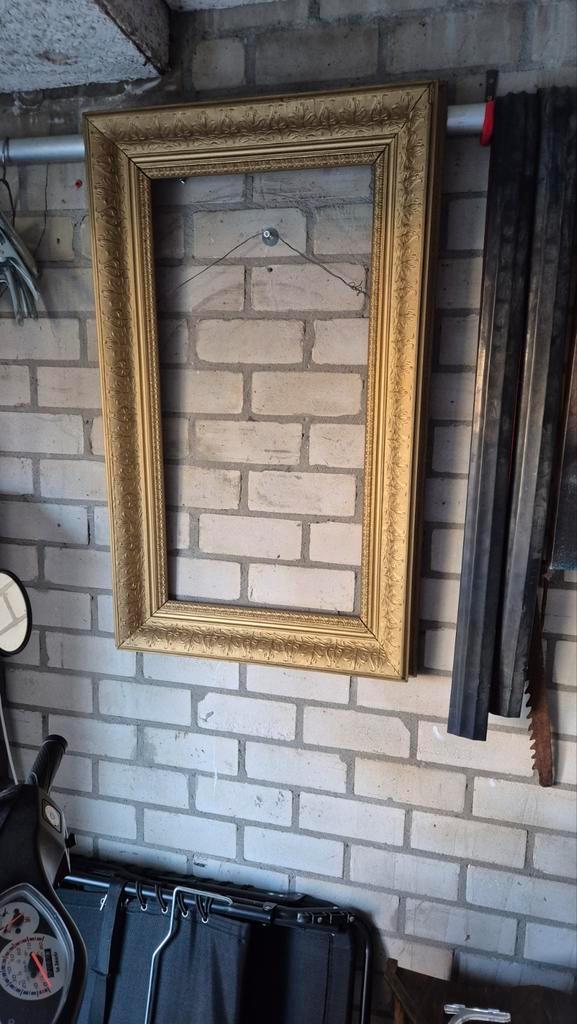 Twee antieke schilderijlijsten, goudkleurig, Huis en Inrichting, Woonaccessoires | Lijsten, Gebruikt, 75 cm of meer, 50 tot 75 cm