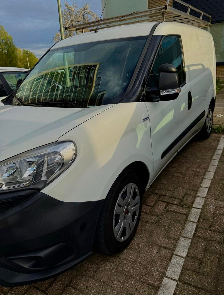 Fiat Doblo Cargo 2017 1.3 MultiJet |Airco|CarPlay | incl btw, Voorwielaandrijving, Stof, 4 cilinders, Wit