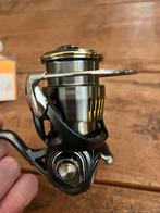 Daiwa 23' Airity LT2500S, Ophalen of Verzenden, Zo goed als nieuw, Molen