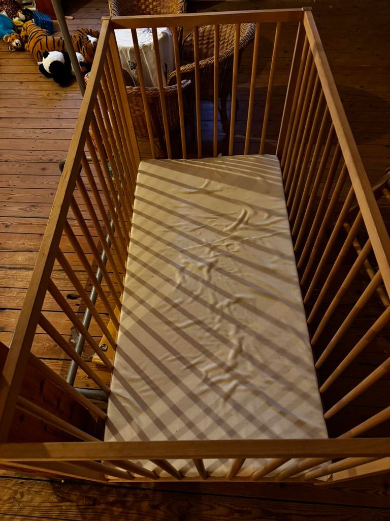 Baby bed Ikea, Kinderen en Baby's, Babywiegjes en Ledikanten, Ophalen of Verzenden, Gebruikt, Ledikant