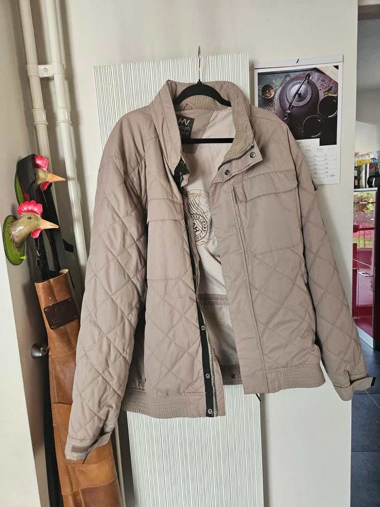 Gloednieuwe Human Nature herenjas - Perfect voor buiten!, Kleding | Heren, Jassen | Winter, Beige, Nieuw, Overige maten, Ophalen of Verzenden