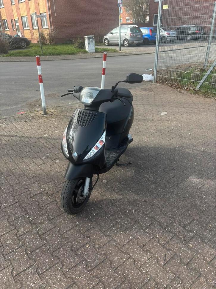 Piaggio Zip 2 2t 2013, Fietsen en Brommers, Scooters | Piaggio, Zo goed als nieuw, Zip, Maximaal 45 km/u, Tweetakt, Ophalen