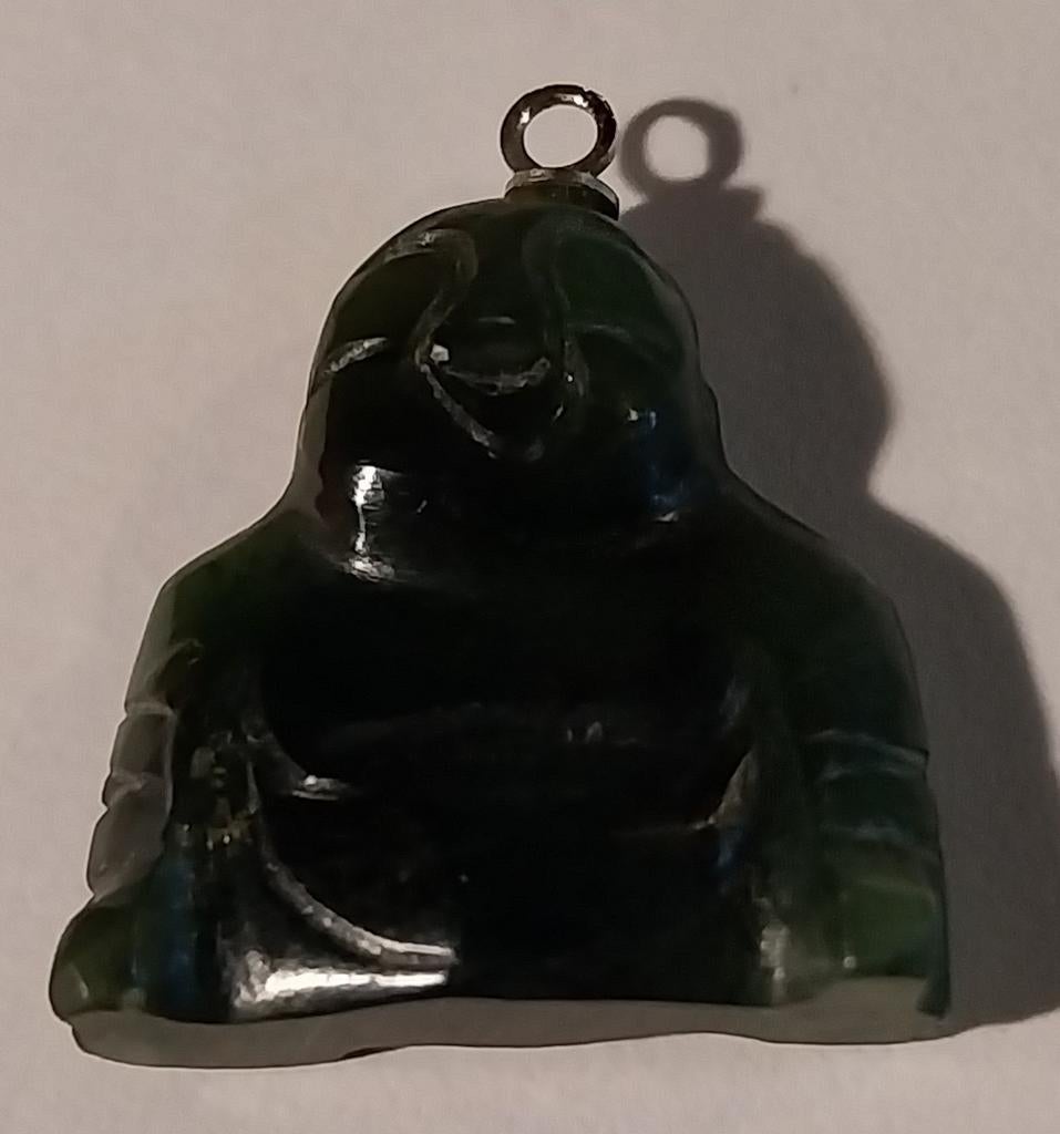 Antieke Jade Boeddha hanger, Sieraden, Tassen en Uiterlijk, Antieke sieraden, Verzenden, Hanger, Met edelsteen