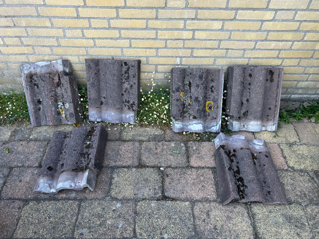 Neroma RBB Kantpannen Hoekpan Kantpan Dakpan Herfstrood, Doe-het-zelf en Verbouw, Dakpannen en Dakbedekking, Ophalen, Gebruikt