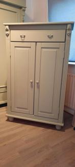 Meidenkast (hoog model), Ophalen, 120 tot 170 cm