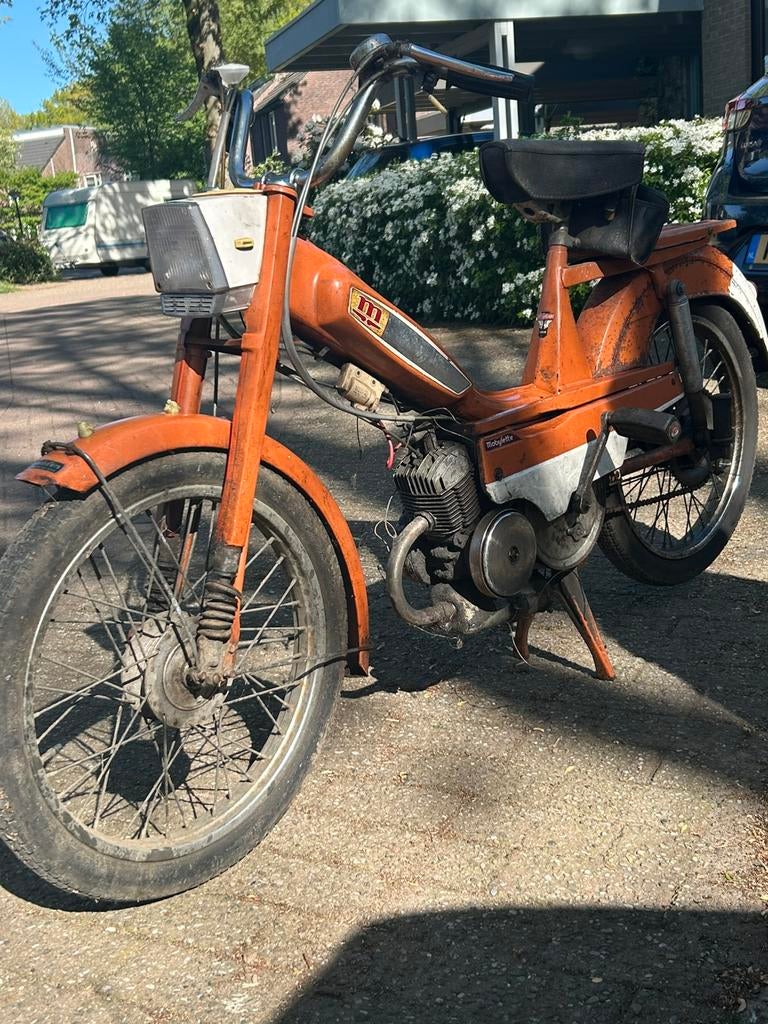 Mobylette AV42 Opknapper, Fietsen en Brommers, Brommers | Oldtimers, Maximaal 45 km/u, 49 cc, 1 versnellingen, Ophalen