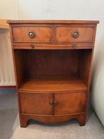 Klassiek houten halfkastje met lades en deurtjes, Ophalen