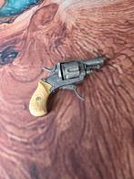 Antieke revolver voor 1870 vrijgesteld, Antiek en Kunst, Ophalen of Verzenden