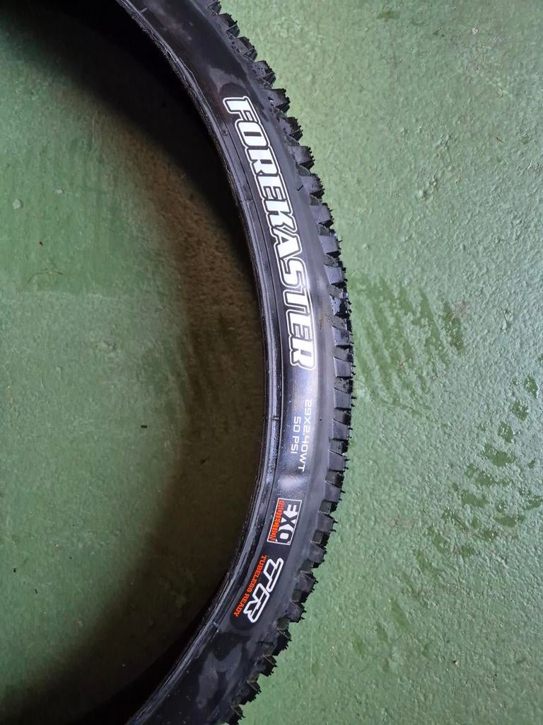 Maxxis Forekaster 29x2.4WT EXO TR MTB band (nieuwstaat), Ophalen of Verzenden, Gebruikt