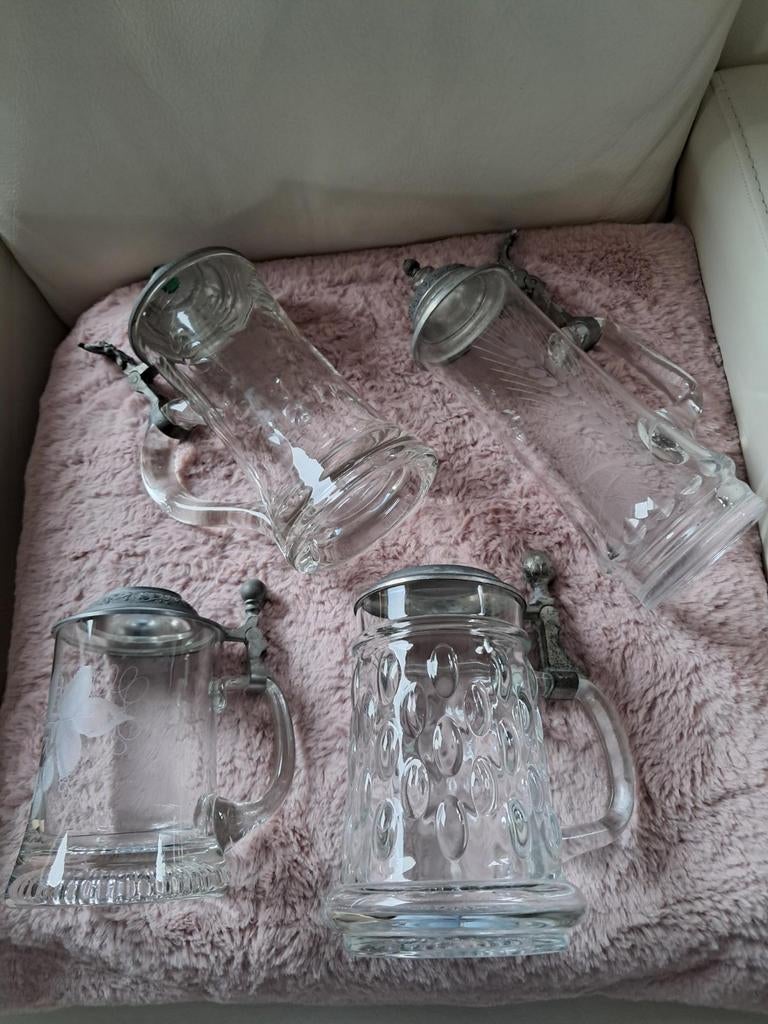 4 bierpullen van glas, verschillende maten, Antiek en Kunst, Ophalen of Verzenden