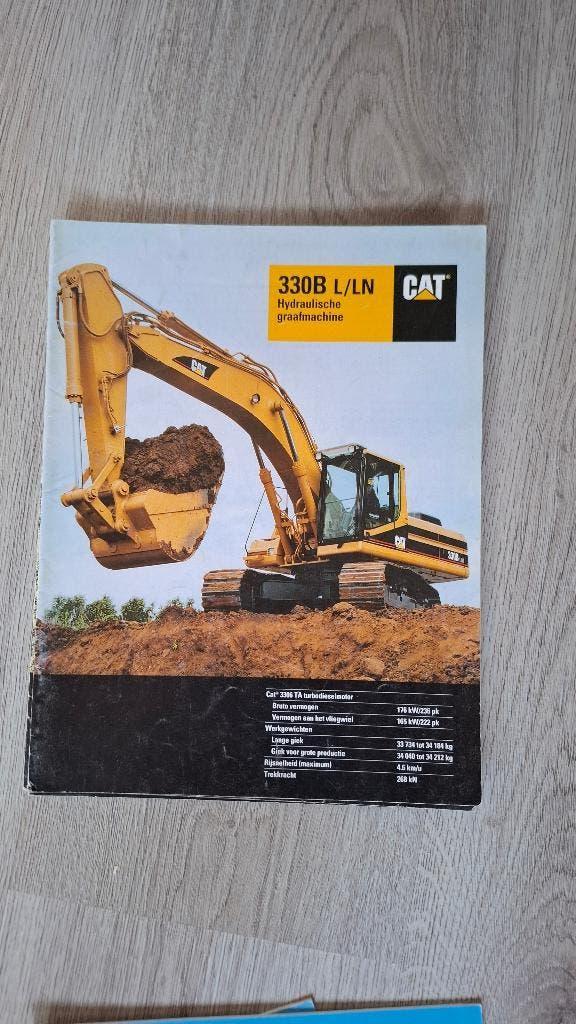 Cat 330B graafmachine folder, Ophalen of Verzenden, Gelezen