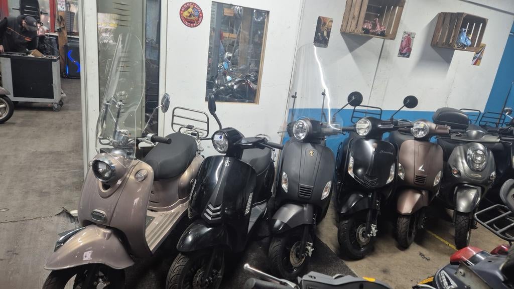 Partij lopende nette scooters, Fietsen en Brommers, Snorfietsen en Snorscooters, Ophalen of Verzenden, Gebruikt, Benzine, Overige merken