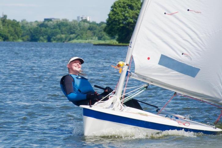 Splash 1949 wedstrijdzeilboot, Watersport en Boten, Open zeilboten, Gebruikt, Overige typen, 3 tot 6 meter, Polyester, Geen motor