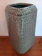 Nieuw, vaas mooie vormgeving, hoogte 26 cm, Ophalen of Verzenden, Nieuw, Groen, Minder dan 50 cm