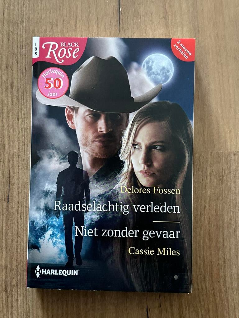 Black Rose - Harlequin, Boeken, Ophalen of Verzenden, Zo goed als nieuw