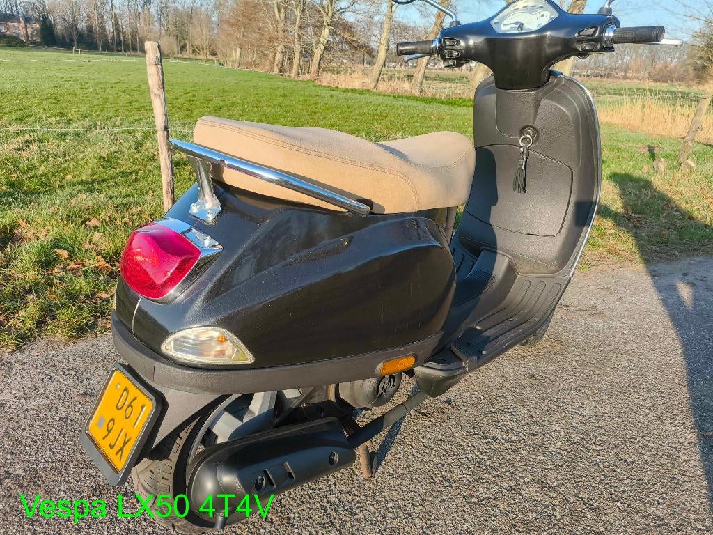 2x Vespa LX50, Gebruikt, Maximaal 45 km/u, Ophalen of Verzenden, Benzine