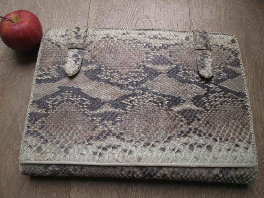 Sixties Slangenlederen Clutch Enveloptas Slangenleer, Sieraden, Tassen en Uiterlijk, Tassen | Damestassen, Ophalen of Verzenden