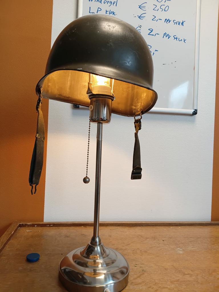 Unieke Legerhelm Lamp - Industriële Stijl, Ophalen, Gebruikt, Industrieel, Militair