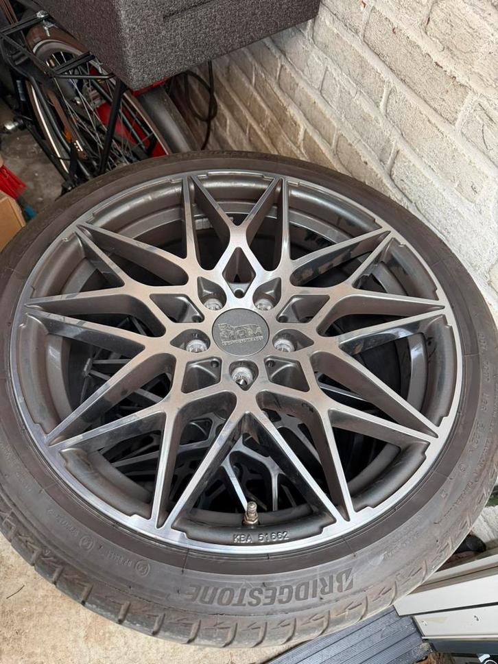 MAM B2 velgen VW 5x112 zomerbanden-bijna Nieuw, Auto-onderdelen, Banden en Velgen, Banden en Velgen, Zomerbanden, 18 inch, 225 mm