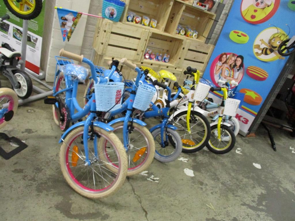 7 kinderfietsen studio 100, K3, bumba, maja de bij, Fietsen en Brommers, Ophalen, Nieuw, Minder dan 16 inch